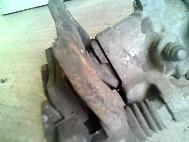 bontott RENAULT SCÉNIC I Bal hátsó Féknyereg Munkahengerrel