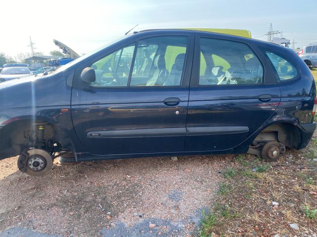 bontott RENAULT SCÉNIC I Első Bölcső