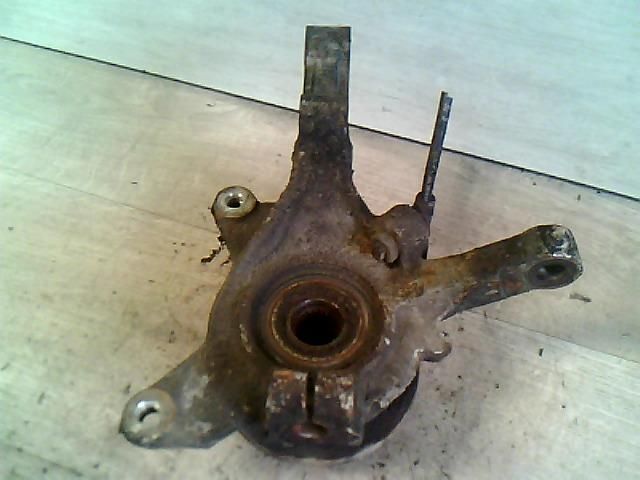 bontott RENAULT SCÉNIC I Jobb első Csonkállvány Kerékaggyal