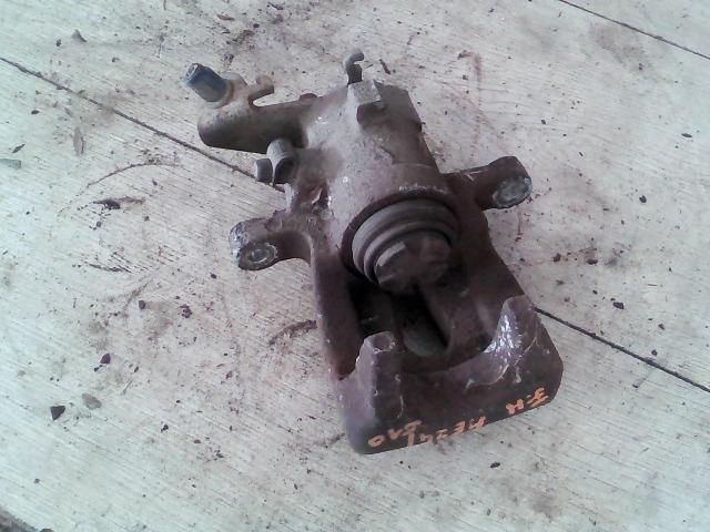 bontott RENAULT SCÉNIC I Jobb hátsó Féknyereg Munkahengerrel