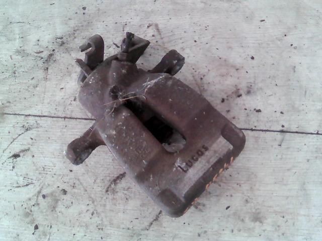 bontott RENAULT SCÉNIC I Jobb hátsó Féknyereg Munkahengerrel