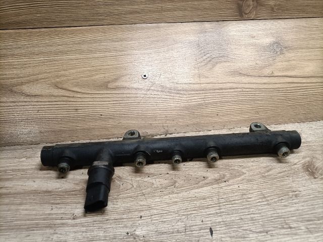 bontott RENAULT SCÉNIC I Közösnyomócső