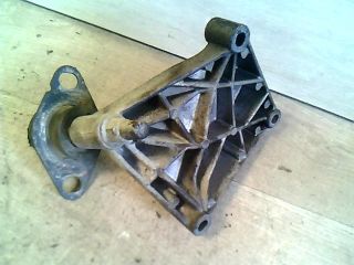 bontott RENAULT SCÉNIC I Váltó Tartó Bak (Pozíciófüggetlen)