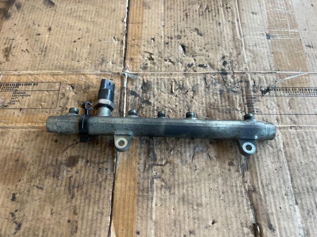 bontott RENAULT SCÉNIC I Közösnyomócső