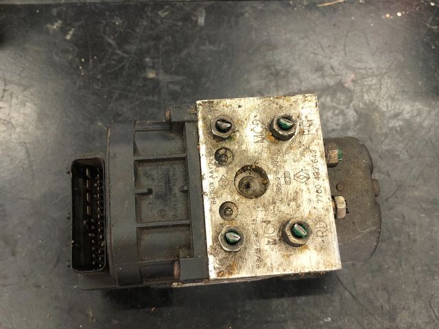 bontott RENAULT SCÉNIC I ABS Kocka