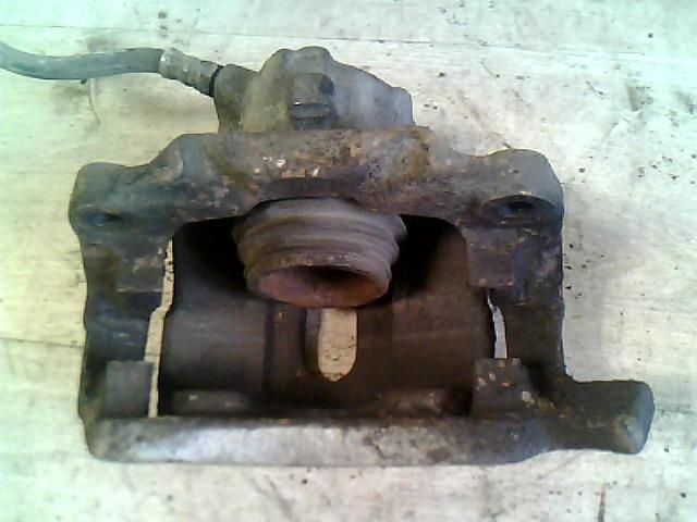 bontott RENAULT SCÉNIC I Bal első Féknyereg Munkahengerrel