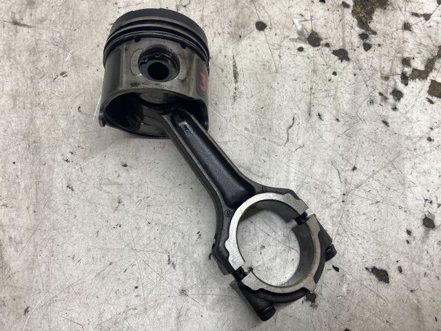 bontott RENAULT SCÉNIC I Dugattyú és Hajtókar