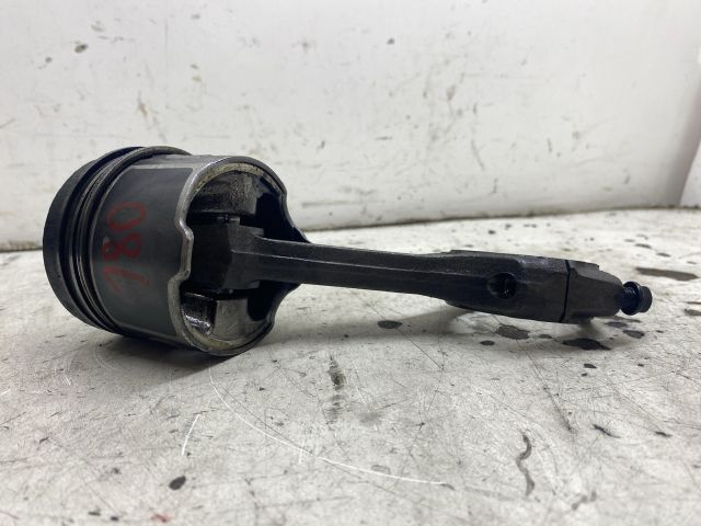 bontott RENAULT SCÉNIC I Dugattyú és Hajtókar