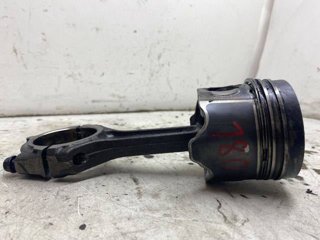 bontott RENAULT SCÉNIC I Dugattyú és Hajtókar