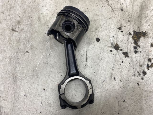 bontott RENAULT SCÉNIC I Dugattyú és Hajtókar