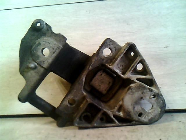 bontott RENAULT SCÉNIC I Motor Tartó Bak (Fém)