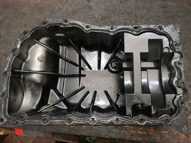 bontott RENAULT SCÉNIC I Olajteknő