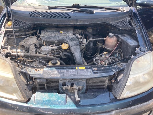 bontott RENAULT SCÉNIC I Bal első Gólyaláb (Lengécsillapító, Rugó)