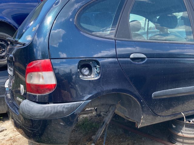 bontott RENAULT SCÉNIC I Jobb első Féknyereg Munkahengerrel