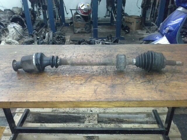 bontott RENAULT SCÉNIC I Jobb Féltengely