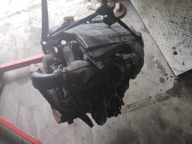 bontott RENAULT SCÉNIC I Motor (Fűzött blokk hengerfejjel)