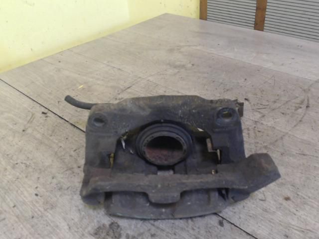 bontott RENAULT SCÉNIC I Bal első Féknyereg Munkahengerrel