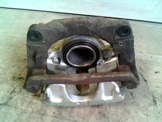 bontott RENAULT SCÉNIC I Bal első Féknyereg Munkahengerrel