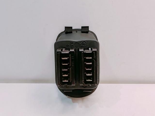 bontott RENAULT SCÉNIC I Ablakemelő Kapcsoló Négyes / Kettes