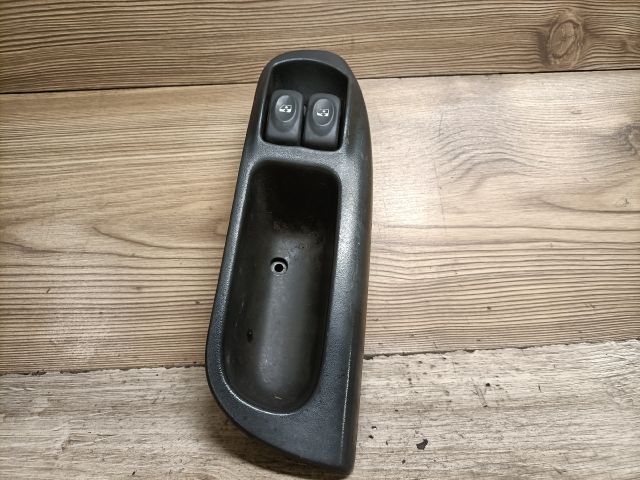 bontott RENAULT SCÉNIC I Ablakemelő Kapcsoló Négyes / Kettes