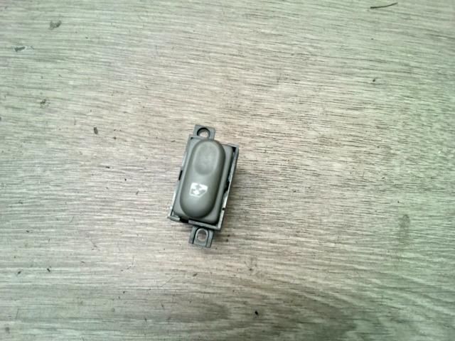 bontott RENAULT SCÉNIC I Ablakemelő Kapcsoló (Pozíciófüggetlen)
