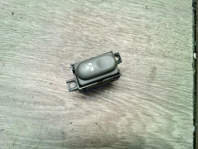 bontott RENAULT SCÉNIC I Ablakemelő Kapcsoló (Pozíciófüggetlen)