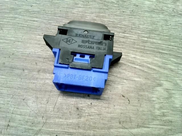 bontott RENAULT SCÉNIC I Ablakemelő Kapcsoló (Pozíciófüggetlen)