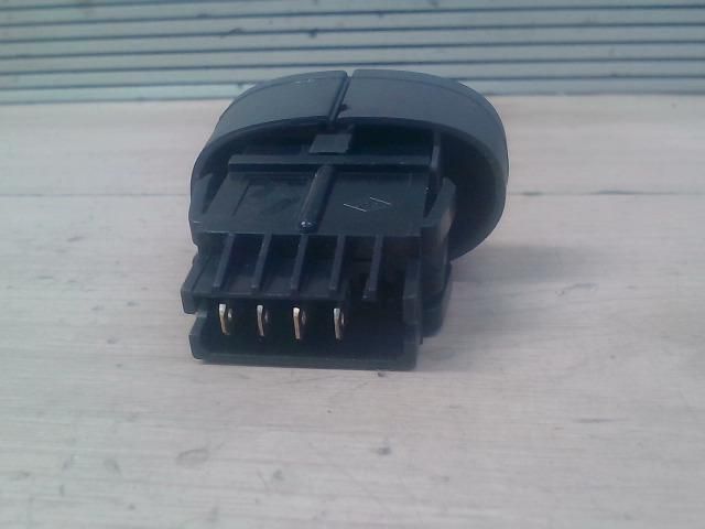 bontott RENAULT SCÉNIC I Ablakfűtés Kapcsoló