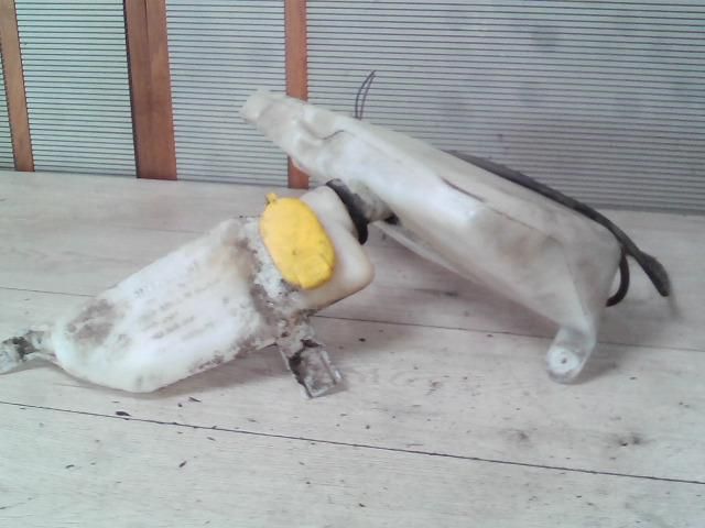 bontott RENAULT SCÉNIC I Ablakmosó Tartály