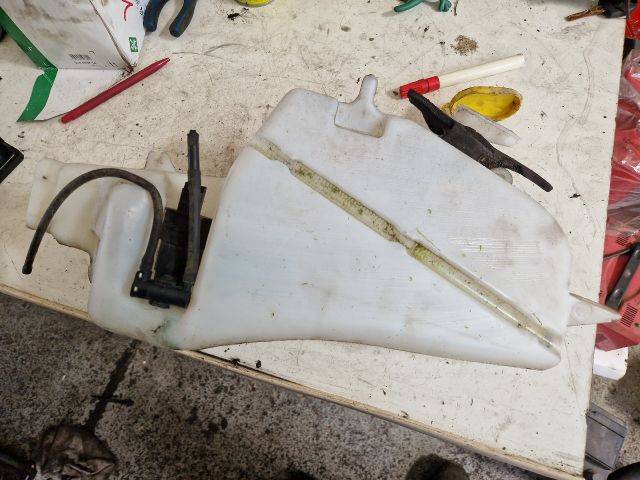 bontott RENAULT SCÉNIC I Ablakmosó Tartály