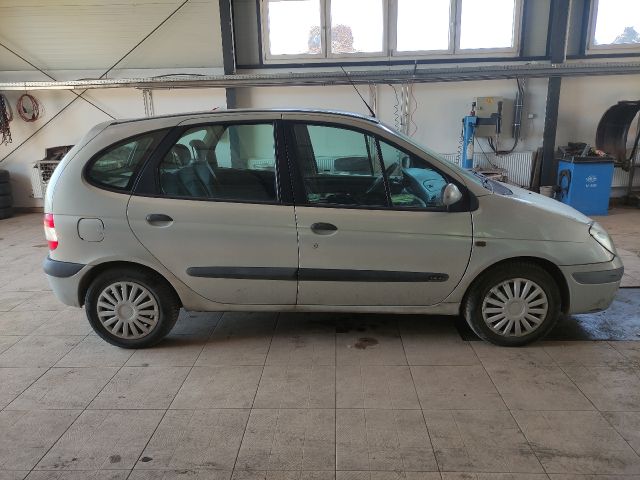 bontott RENAULT SCÉNIC I Antenna