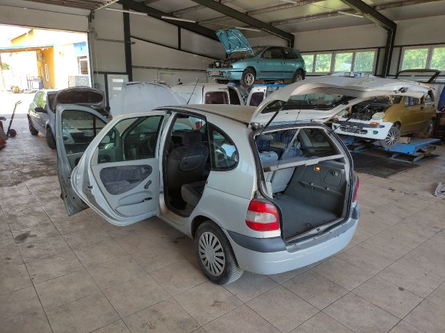 bontott RENAULT SCÉNIC I Antenna