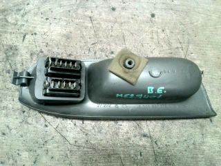 bontott RENAULT SCÉNIC I Bal első Ablakemelő Kapcsoló