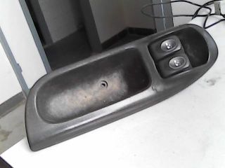 bontott RENAULT SCÉNIC I Bal első Ablakemelő Kapcsoló