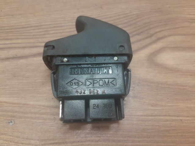 bontott RENAULT SCÉNIC I Bal első Ablakemelő Kapcsoló