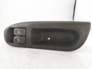 bontott RENAULT SCÉNIC I Bal első Ablakemelő Kapcsoló