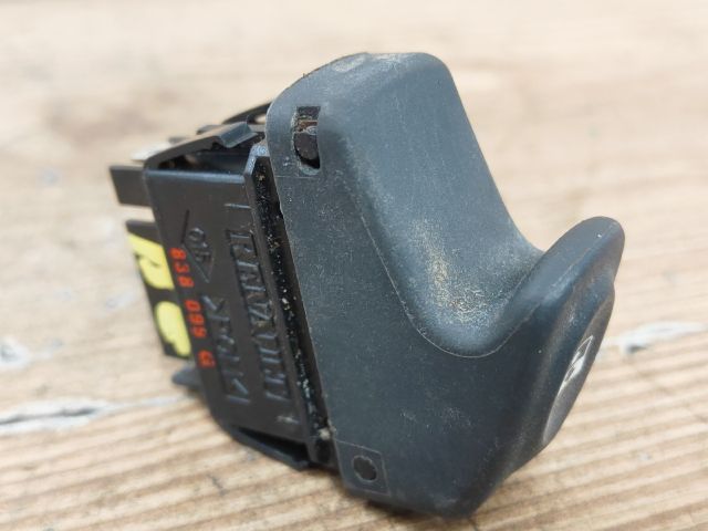 bontott RENAULT SCÉNIC I Bal első Ablakemelő Kapcsoló