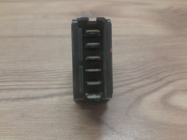 bontott RENAULT SCÉNIC I Bal első Ablakemelő Kapcsoló