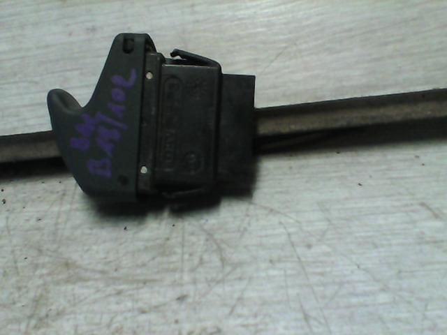 bontott RENAULT SCÉNIC I Bal első Ablakemelő Kapcsoló