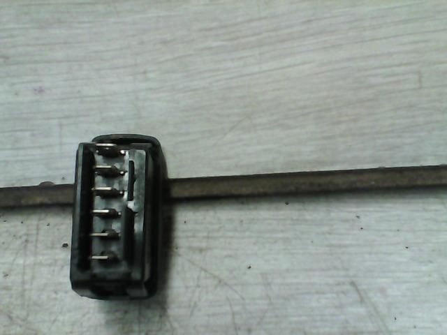 bontott RENAULT SCÉNIC I Bal első Ablakemelő Kapcsoló