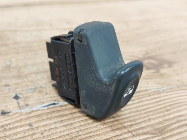 bontott RENAULT SCÉNIC I Bal első Ablakemelő Kapcsoló