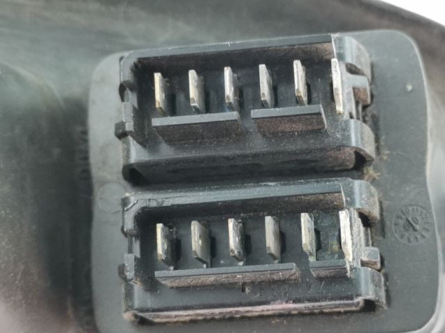 bontott RENAULT SCÉNIC I Bal első Ablakemelő Kapcsoló