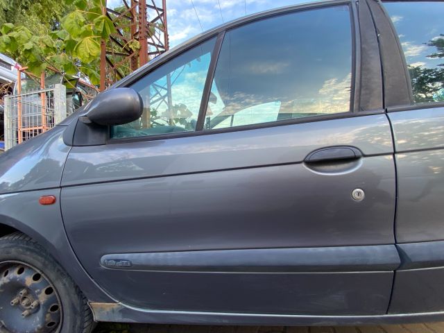 bontott RENAULT SCÉNIC I Bal első Ajtó (Üres lemez)