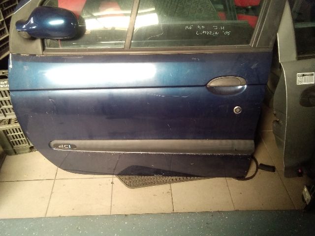 bontott RENAULT SCÉNIC I Bal első Ajtó (Üres lemez)