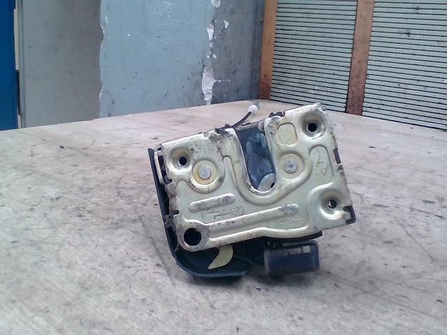 bontott RENAULT SCÉNIC I Bal első Ajtózár