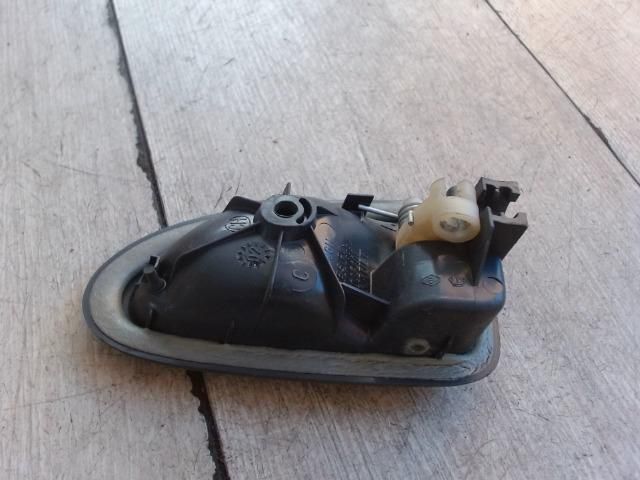 bontott RENAULT SCÉNIC I Bal első Belső Kilincs