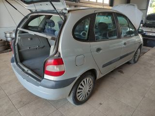 bontott RENAULT SCÉNIC I Bal első Gumikéder