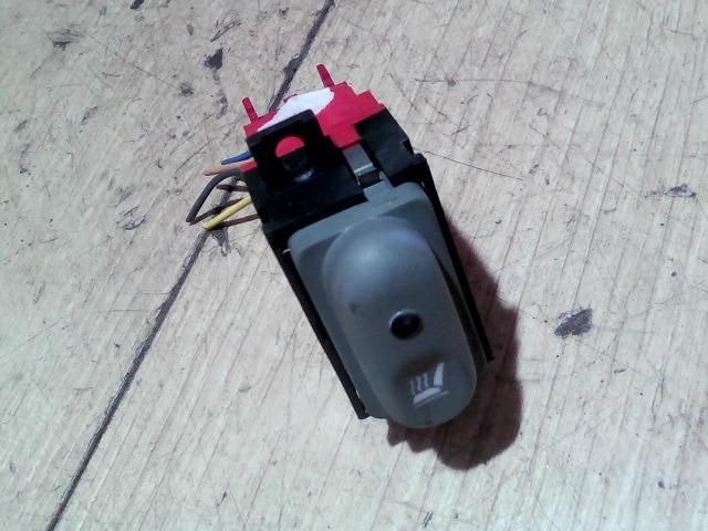 bontott RENAULT SCÉNIC I Bal első Ülésfűtés Kapcsoló