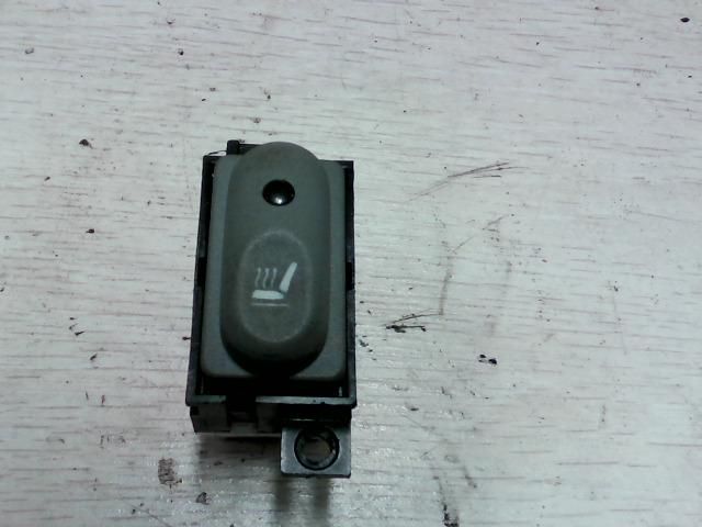 bontott RENAULT SCÉNIC I Bal első Ülésfűtés Kapcsoló