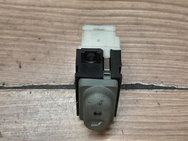 bontott RENAULT SCÉNIC I Bal első Ülésfűtés Kapcsoló